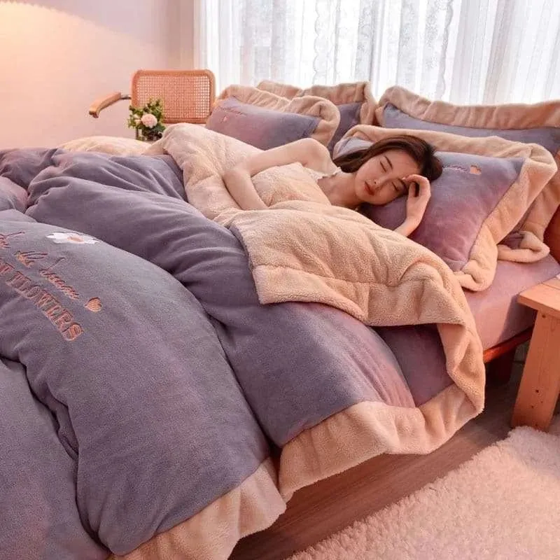 Luxurious Winter Bliss Velvet Duvet Cover Set